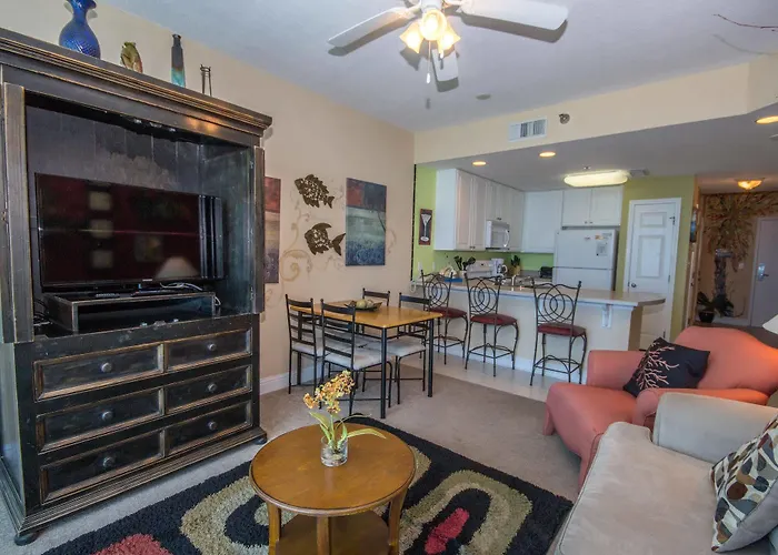 The Lighthouse By Young's Suncoast Hotel Gulf Shores
