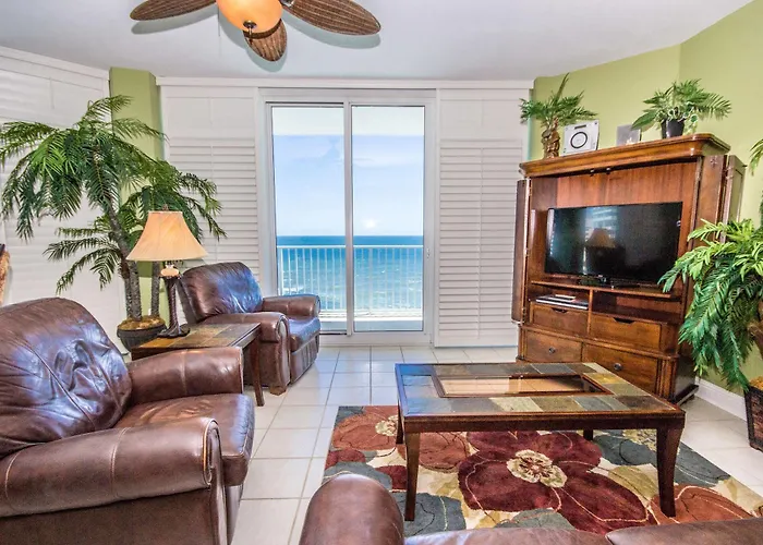 The Lighthouse By Young's Suncoast 3*