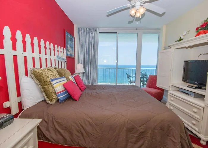 The Lighthouse By Young's Suncoast Hotel Gulf Shores